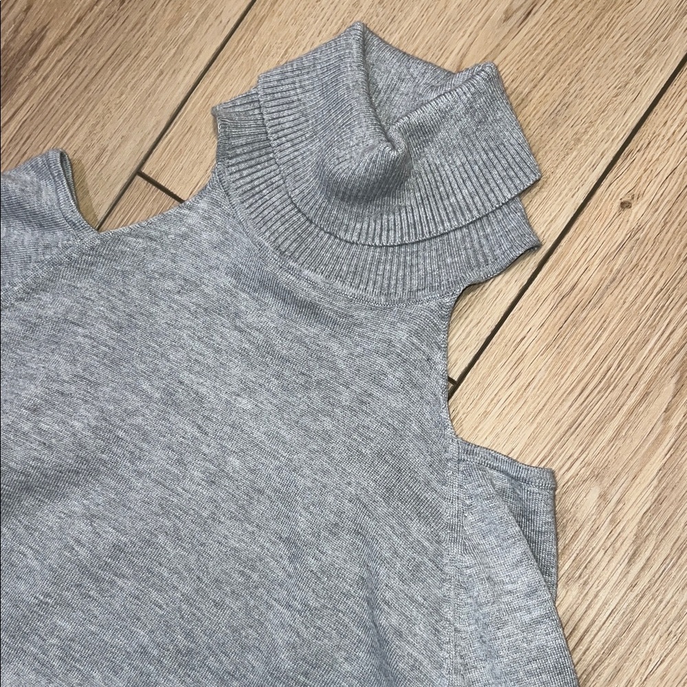 Heart-N-Crush Gray Cold Shoulder Turtleneck Sweater - Picture 7 of 9